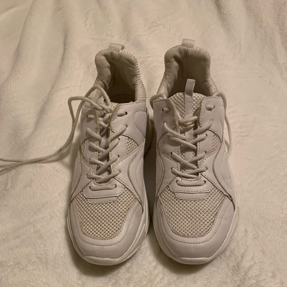 White - Picture 2 of 4